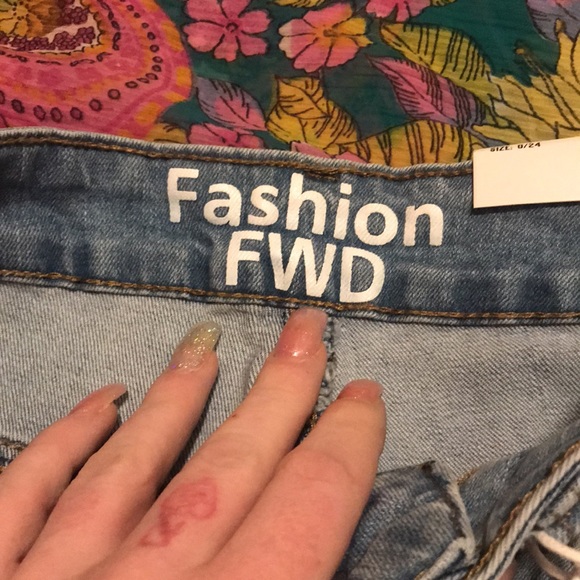 NWT jeans - Picture 3 of 6